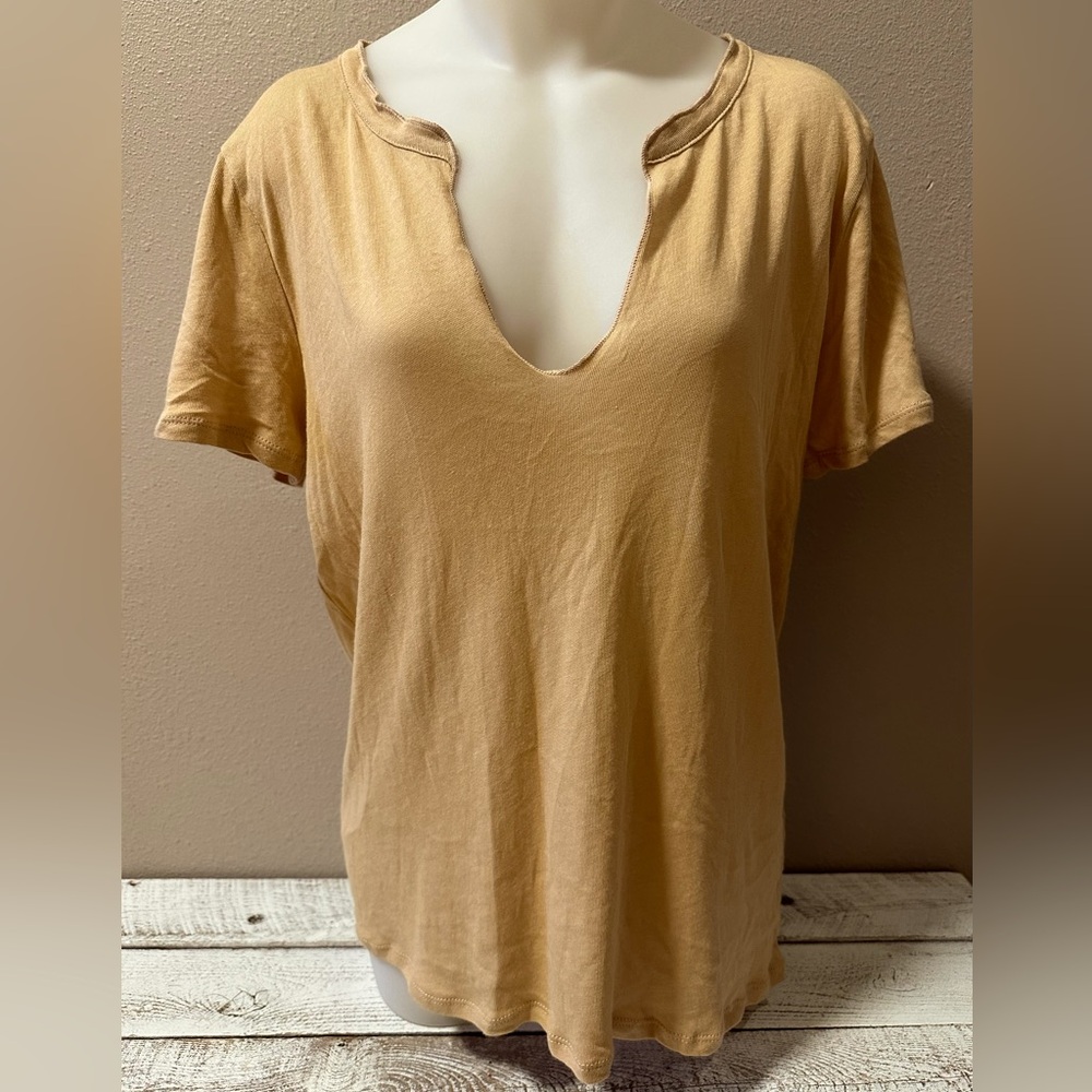 Chaser Split-Neck Hi-Lo Gauzy Cotton Tee - NWT